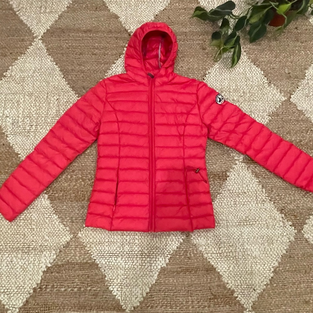 Red/pink thermal puffer jacket